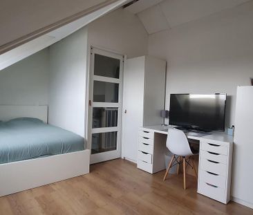 P.C. Boutensstraat 20, Literatuurwijk Noordwest, 1321TL, Almere - Photo 1