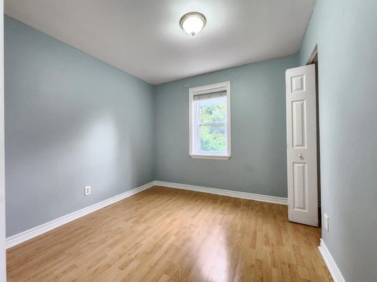 262 Carillon Street - 1 - Photo 1