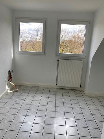 3-Zimmer-Wohnung mit WohnkÃ¼che im Dachgeschoss zu vermieten - Foto 5