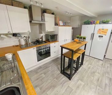 2 bedroom terraced house to rent - Photo 5