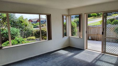 Sunny, Stand Alone, Private 2 bed - Red Beach - Photo 3