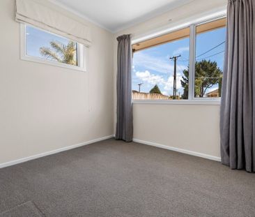 Tidy Family Home - Photo 3