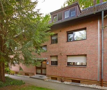 Modernisierte 3 Zimmerwohnung - mit Balkon - Dachgeschoss - Photo 1