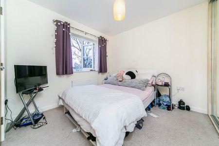 2 bedroom terraced house to rent - Photo 4