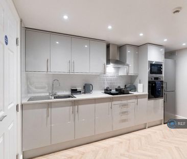 1 bedroom in a house share to rent - Photo 5