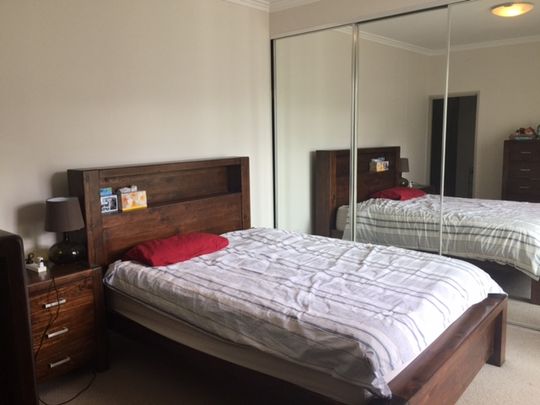 Two Bedroom Inner City Apartment - Photo 1