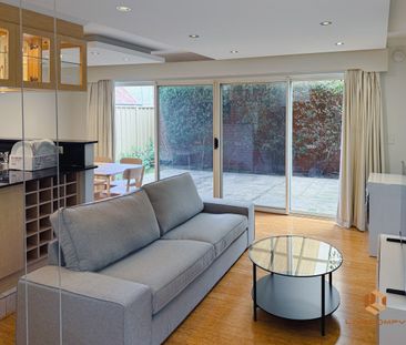 Victoria Park - Photo 2