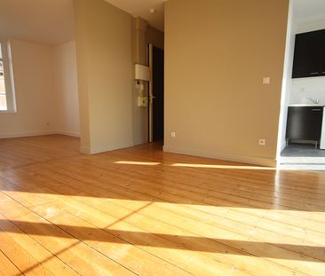 Location Appartement 1 pièce 39m² LILLE 59000 - Photo 4