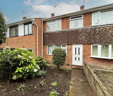 3 bedroom Terraced House to rent - Photo 3