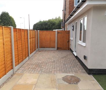 3 bedroom semi-detached house to rent - Photo 4