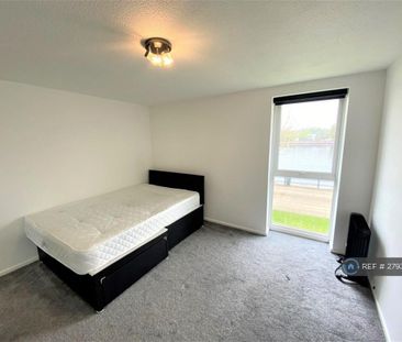 2 bedroom maisonette to rent - Photo 4