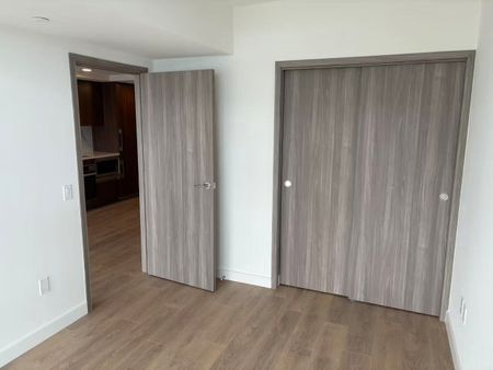 For Lease - 1 Concord Cityplace Way Unit# 3908, Toronto, Ontario - Photo 2