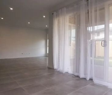 Modern 4 Bedroom Home!! - Photo 2