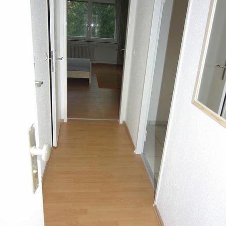 Großzügige Wohnung in zentrale Lage - Photo 4