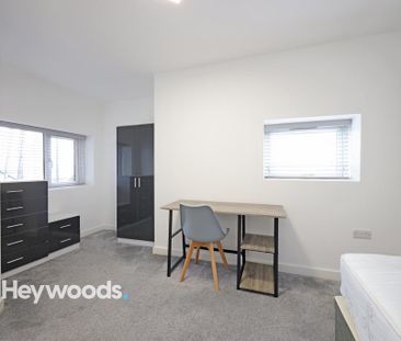 1 bedroom house of multiple occupation to rent - Photo 6