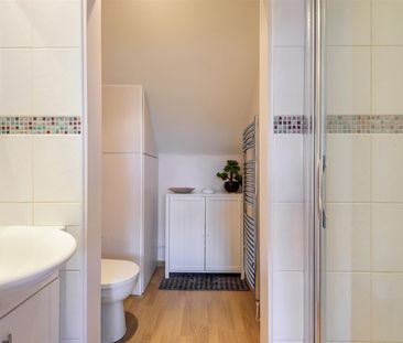 2 bed apartment to rent in St. Peters Close, Bushey, WD23 - Photo 2