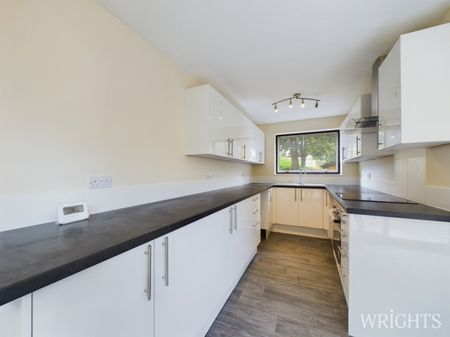 4 bedroom Town House - DAWLEY, WELWYN GARDEN CITY - Photo 3