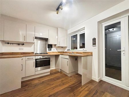 3 bedroom house to rent Bitterling Street, Cheshire, Ellesmere Port, CH66 - Photo 3