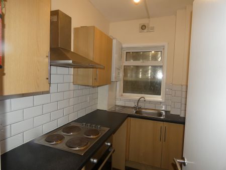 Park Road Flat 1 - Photo 3
