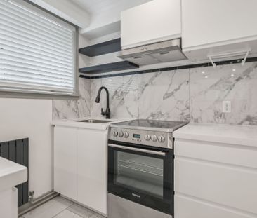 For Lease - 18 Thirty Third Street Unit# 6, Toronto, Ontario - Photo 6