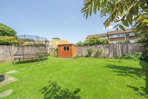 Woking, Surrey, GU21 - Photo 1