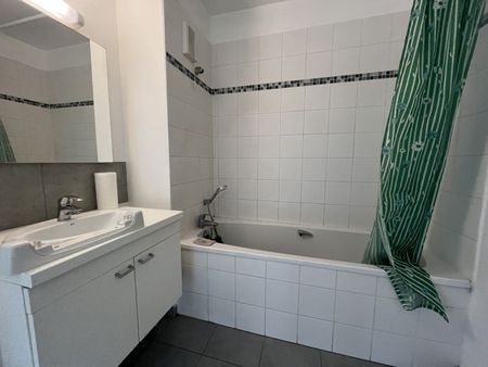 Location Appartement 104m² MARCQ EN BAROEUL 59700 - Photo 5