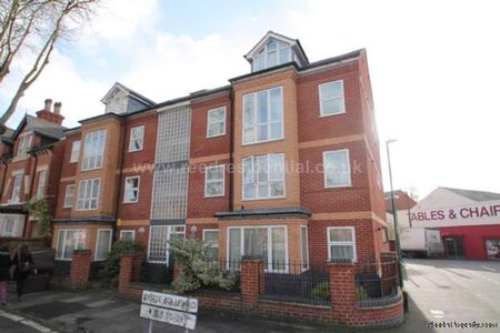 4 bedroom property to rent in Nottingham - Photo 3