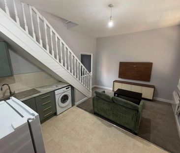 Flat 1, 25 Mount Street - Photo 1