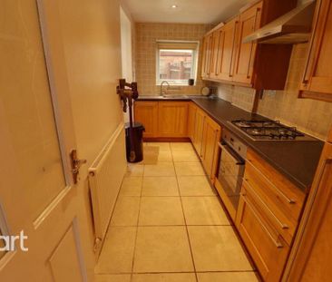 3 bedroom semi-detached house to rent - Photo 5