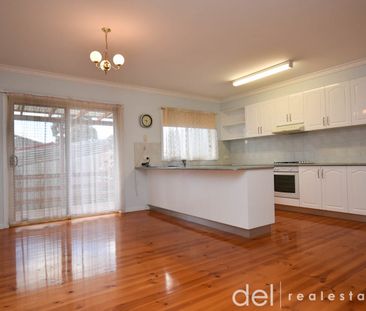 Beautiful Family Home - Photo 6