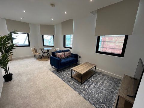 1 Bed Flat, New Briggate, LS2 - Photo 1