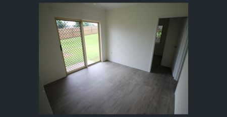 Spacious four bedroom house - Photo 2