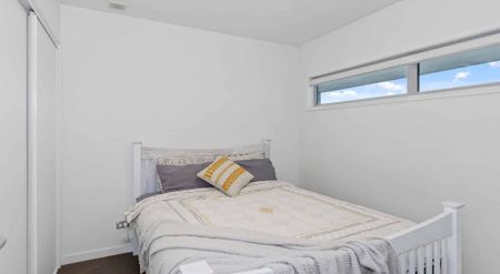 Sunny & Secure - Photo 4