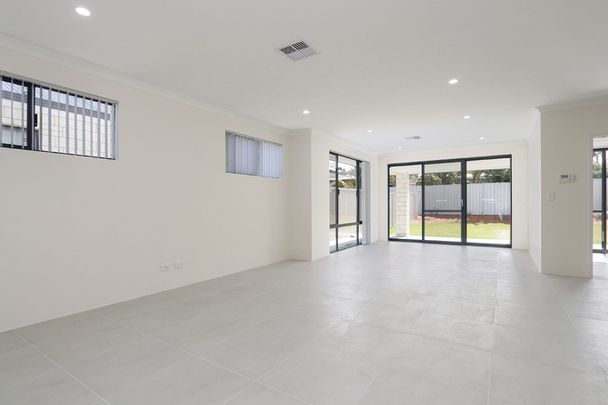 480b Marmion Street, - Photo 1