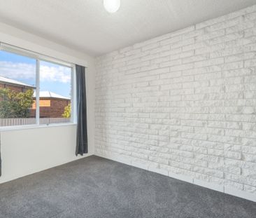 Conveniently Located 2-Bedroom Apartment in Jesmond - Photo 2
