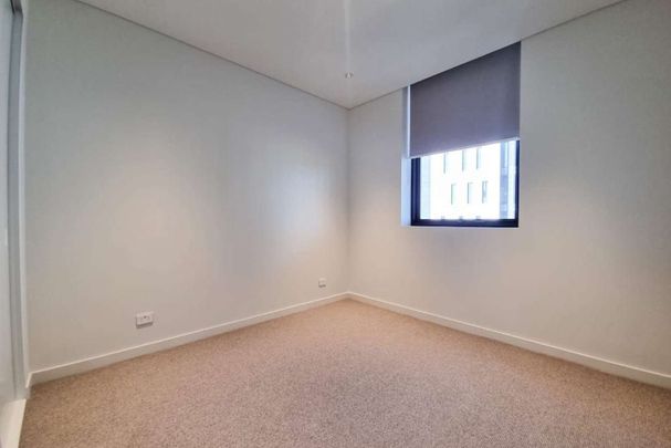 Location, Location! - Photo 1