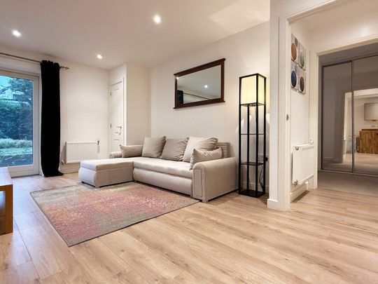 1 Bed Flat, Kingston Road, SW20 - Photo 1