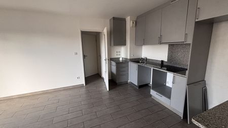 Location Appartement 3 pièces 60m² ENGHIEN LES BAINS 95880 - Photo 4