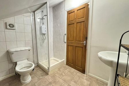 Winnington Lane - Photo 3