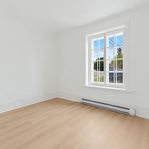 5 Et Demi à Louer | 2474 Av. Royale, Bea - Photo 3