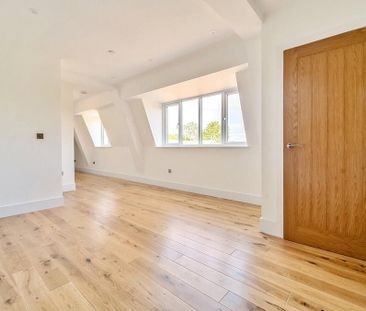 1 bedroom penthouse to rent - Photo 3