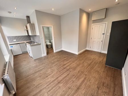 Studio to rent - Photo 3