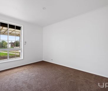 2 Bottlebrush Drive, Hoppers Crossing - Photo 2