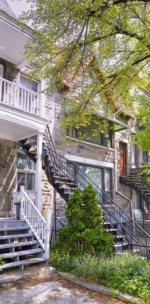 4 1/2 Main/RdC + Balcon/y (Parc Lafontaine) - 1882-1886 Sherbrooke East, Montréal - Photo 2