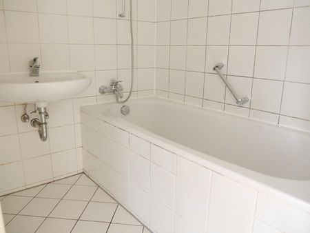 Schöne 3-Zimmer-Wohnung mit Balkon in Maintal-Bischofsheim zu vermieten - Photo 3