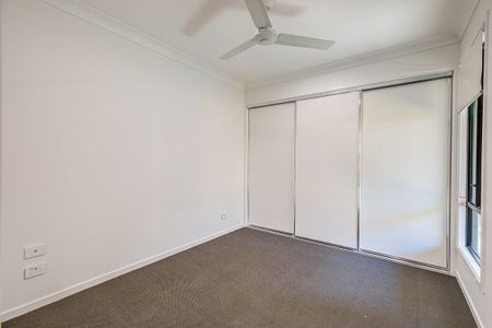 Near New, Stylish & Compact - Photo 2