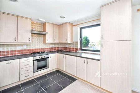 2 bedroom flat to rent - Photo 4