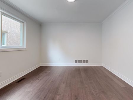 For Lease - 2180 Lumberman Lane, Oakville, Ontario - Photo 4