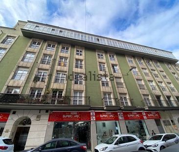 Alquiler de piso en Calle Cabrales, 112 - Photo 3