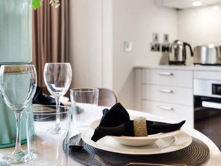 2 bedroom apartment to rent - Photo 4